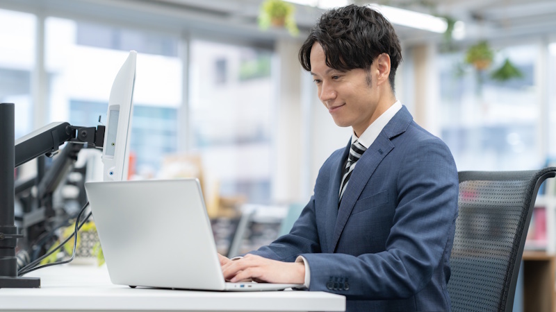 SEOとリスティング広告どちらをやるべき？違いや使い分け方を紹介 サムネイル画像