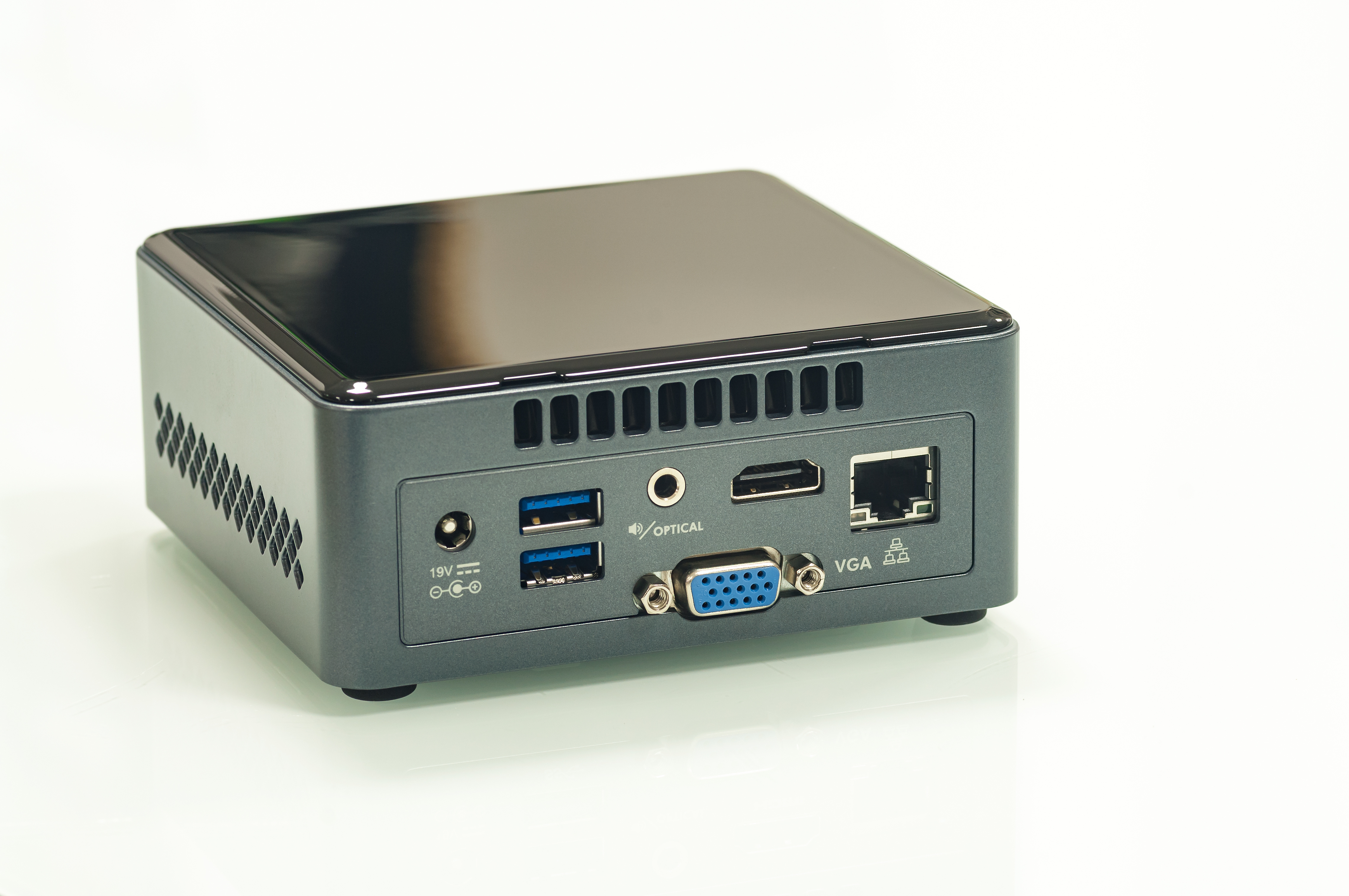 NUCとは?特徴やメリット、導入方法からおすすめ製品まで解説 サムネイル画像