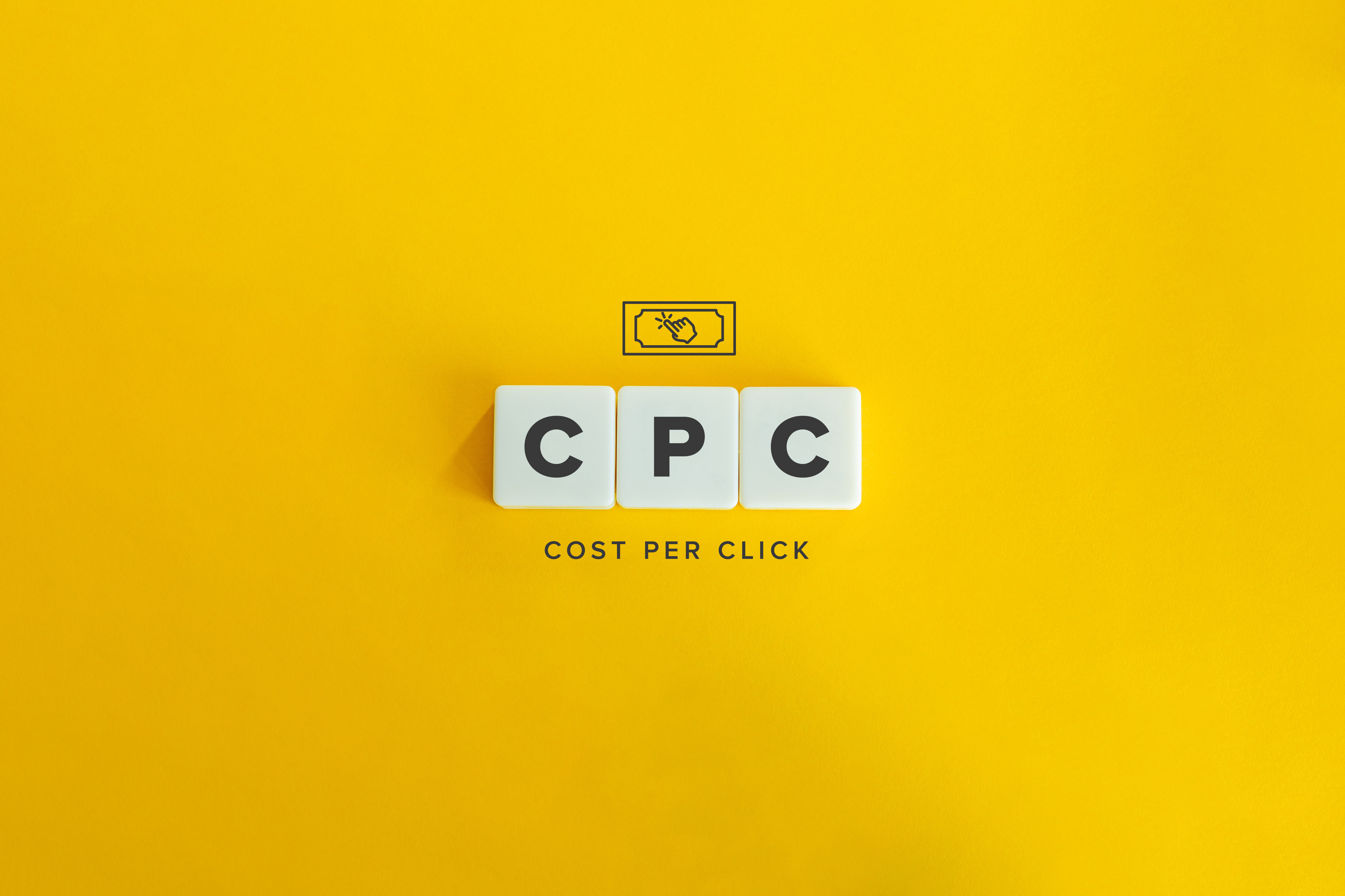 Google広告におけるCPC(クリック単価)とは?高くなる原因や下げるポイントを解説 サムネイル画像
