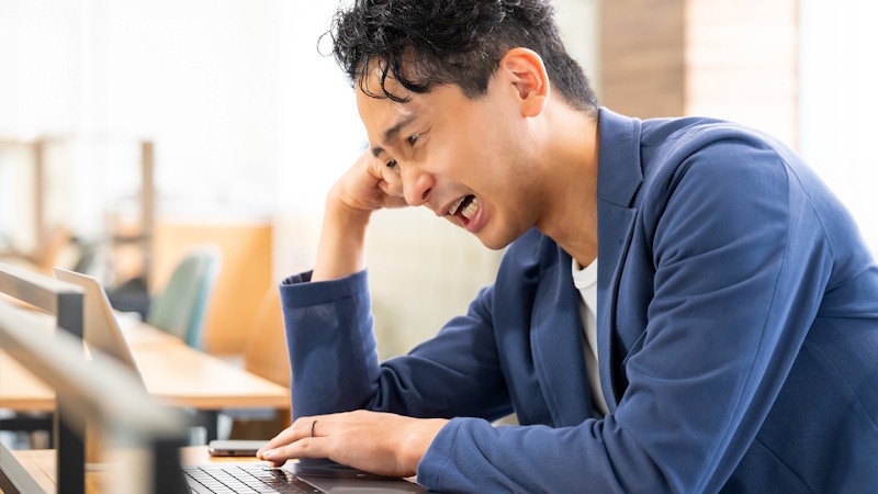 Webマーケティングはやめとけと言われる理由ややり続けるために必要なこと サムネイル画像